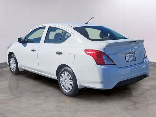 2017 Nissan Versa 1.6 S+