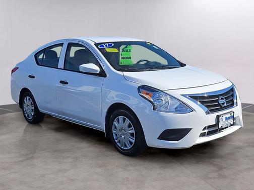 2017 Nissan Versa 1.6 S+