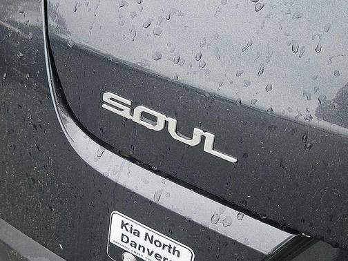 Gravity Gray 2023 Kia Soul LX