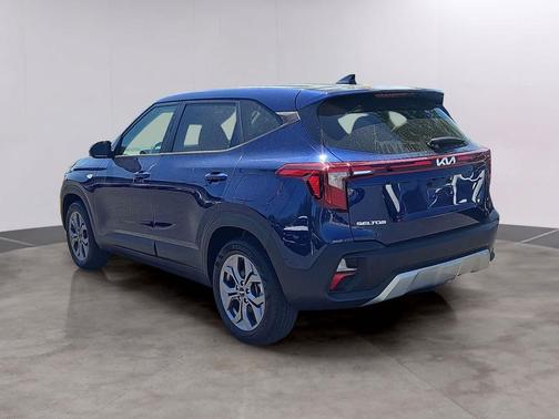 Dark Ocean Blue 2025 Kia Seltos LX