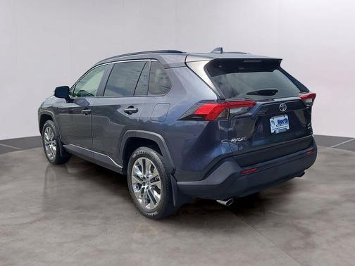Magnetic Gray Metallic 2020 Toyota RAV4 XLE Premium