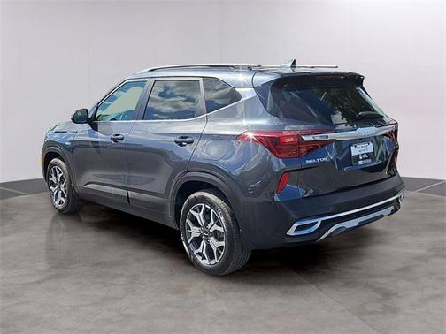 2023 Kia Seltos EX