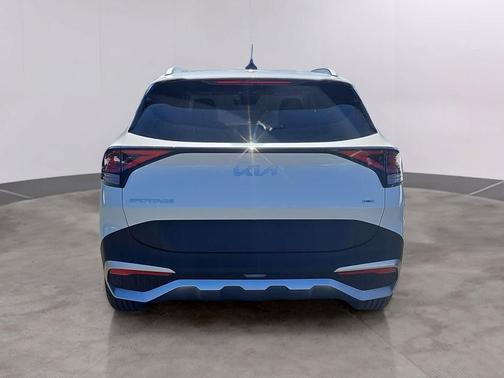 Snow White Pearl 2023 Kia Sportage Hybrid EX