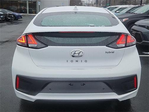 2022 Hyundai IONIQ Hybrid Limited