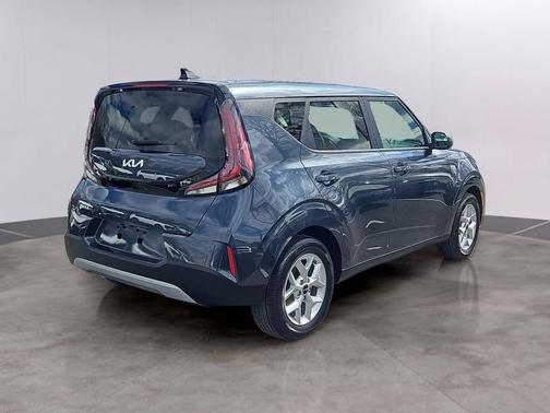Gravity Gray 2023 Kia Soul S