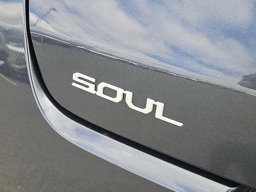 2023 Kia Soul S