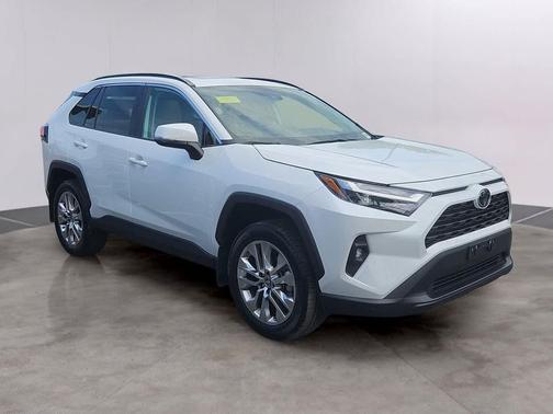 Wind Chill Pearl 2025 Toyota RAV4 XLE Premium