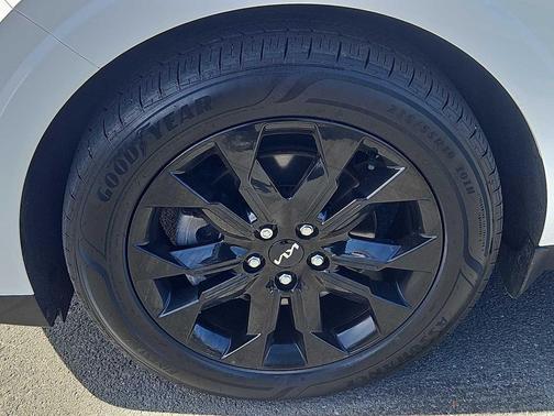 2024 Kia Carnival SX