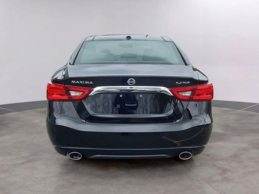 Super Black 2016 Nissan Maxima 3.5 Platinum