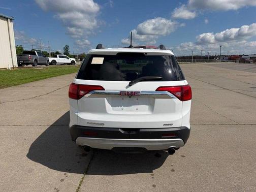 Summit White 2018 GMC Acadia SLT-1