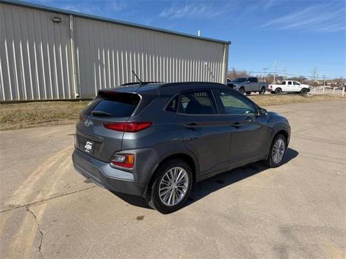 2021 Hyundai KONA SEL
