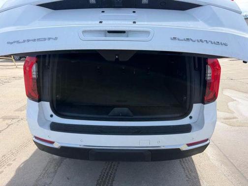 2026 GMC Yukon XL 4WD Elevation