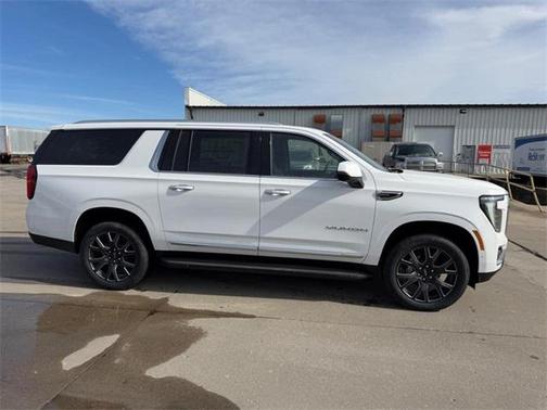 2026 GMC Yukon XL 4WD Elevation