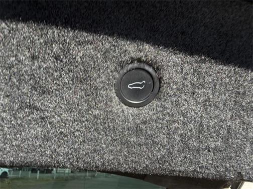 2022 Tesla Model S Base