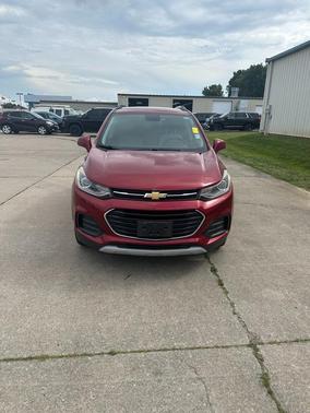 Cajun Red Tintcoat 2018 Chevrolet Trax LT