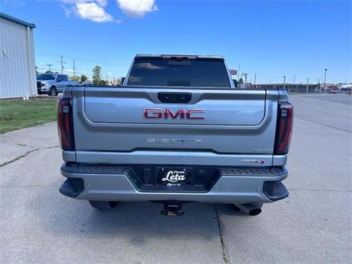 2024 GMC Sierra 2500 AT4