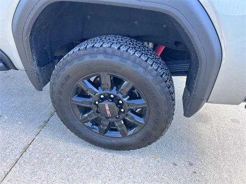 2024 GMC Sierra 2500 AT4