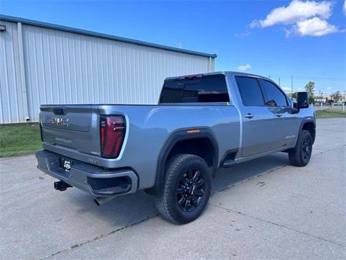 2024 GMC Sierra 2500 AT4