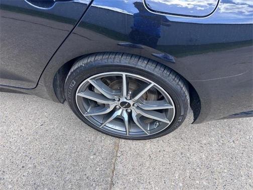 2024 Genesis G70 2.5T RWD