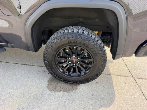 2023 GMC Sierra 1500 AT4X