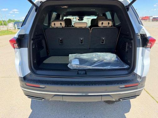 White 2026 Buick Enclave Preferred FWD