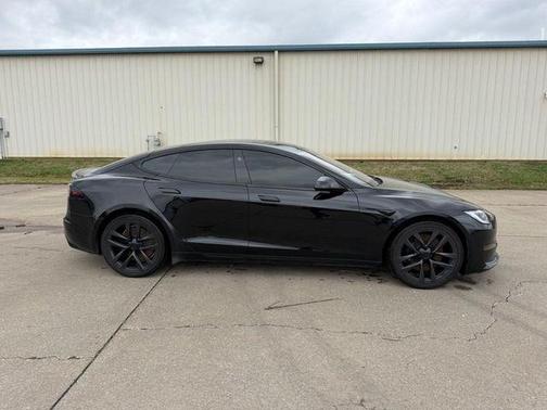 2022 Tesla Model S Base