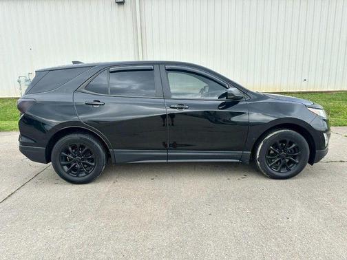Mosaic Black Metallic 2020 Chevrolet Equinox LS