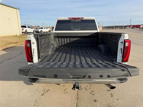 2025 GMC Sierra 3500 SLT