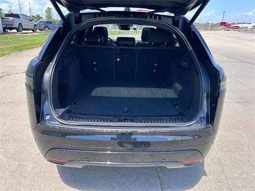 2025 Land Rover Range Rover Velar P250 SE R-Dynamic