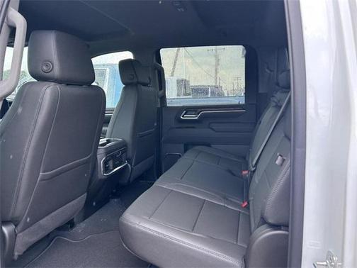 2025 GMC Sierra 2500 SLT