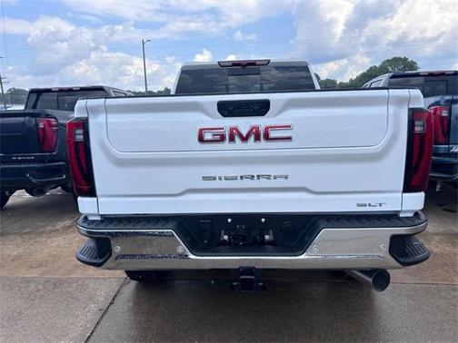 2025 GMC Sierra 2500 SLT