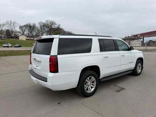 2018 Chevrolet Suburban LT