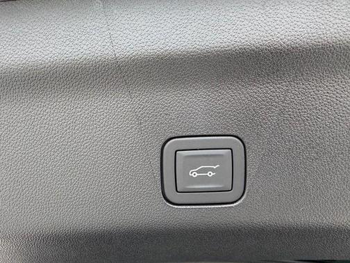 2026 GMC Yukon XL 4WD Elevation