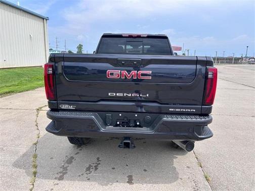 2025 GMC Sierra 3500 Denali