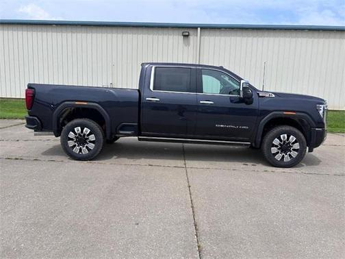 2025 GMC Sierra 3500 Denali