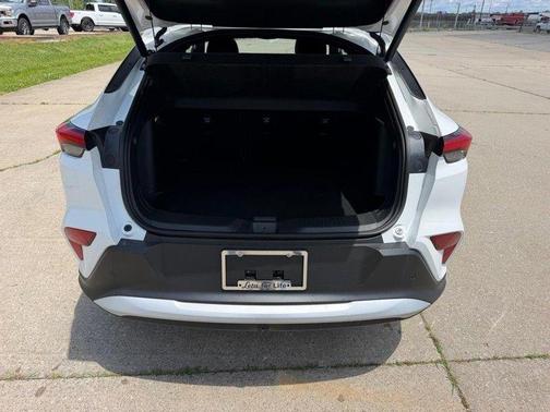 Summit White 2026 Buick Envista Preferred FWD