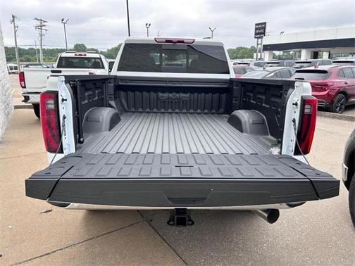 2025 GMC Sierra 2500 SLT