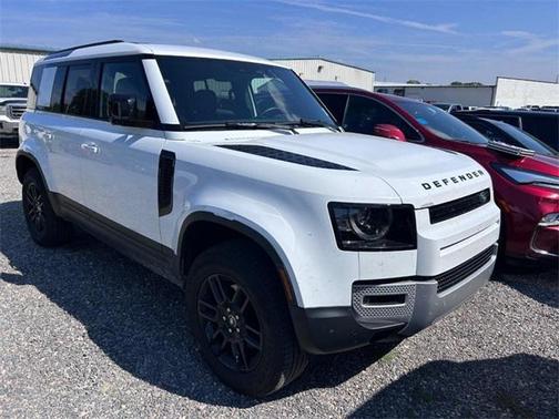 2025 Land Rover Defender 110 P300