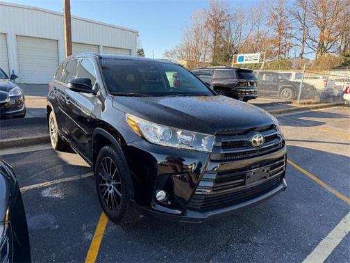2018 Toyota Highlander SE