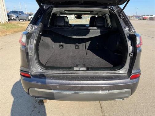 2019 Jeep Cherokee Overland