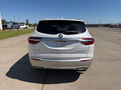 White Frost Tricoat 2018 Buick Enclave Premium