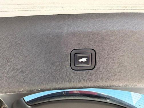 White Frost Tricoat 2018 Buick Enclave Premium