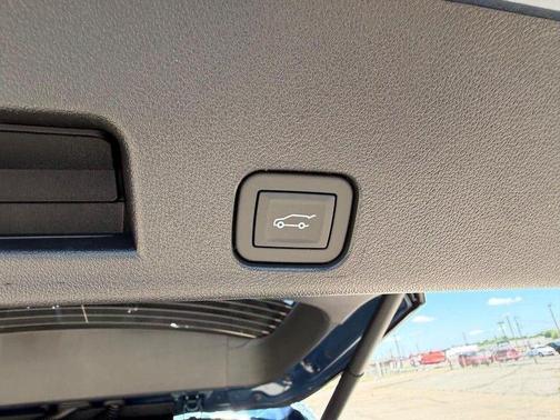 ocean blue metallic 2026 Buick Enclave Preferred FWD