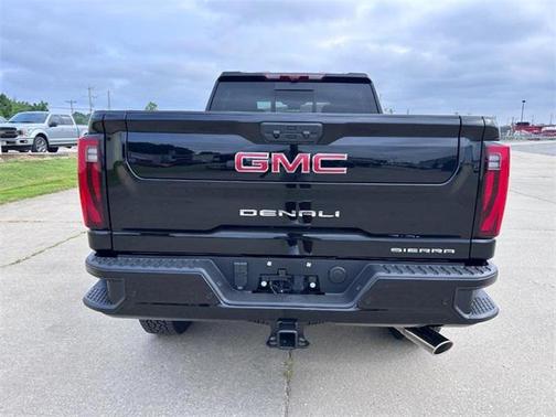 2025 GMC Sierra 2500 Denali