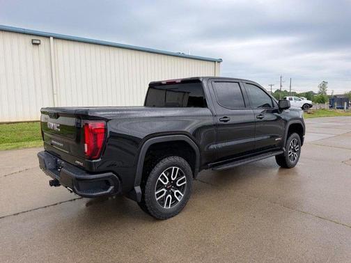 Onyx Black 2024 GMC Sierra 1500 AT4
