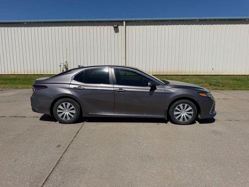 Predawn Gray Mica 2022 Toyota Camry LE