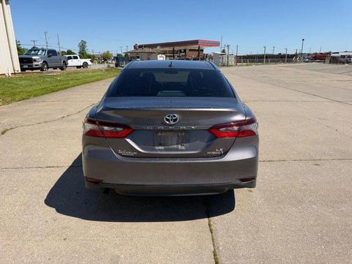 Predawn Gray Mica 2022 Toyota Camry LE