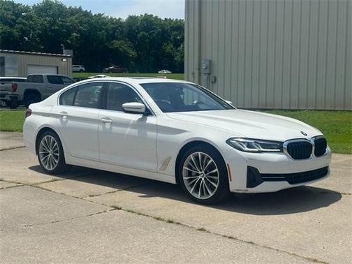 2022 BMW 540 i