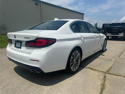 2022 BMW 540 i
