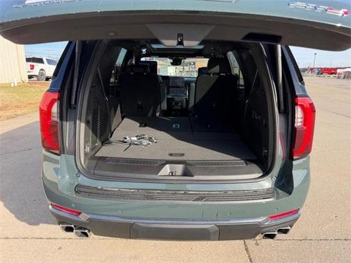 2026 GMC Yukon 4WD AT4